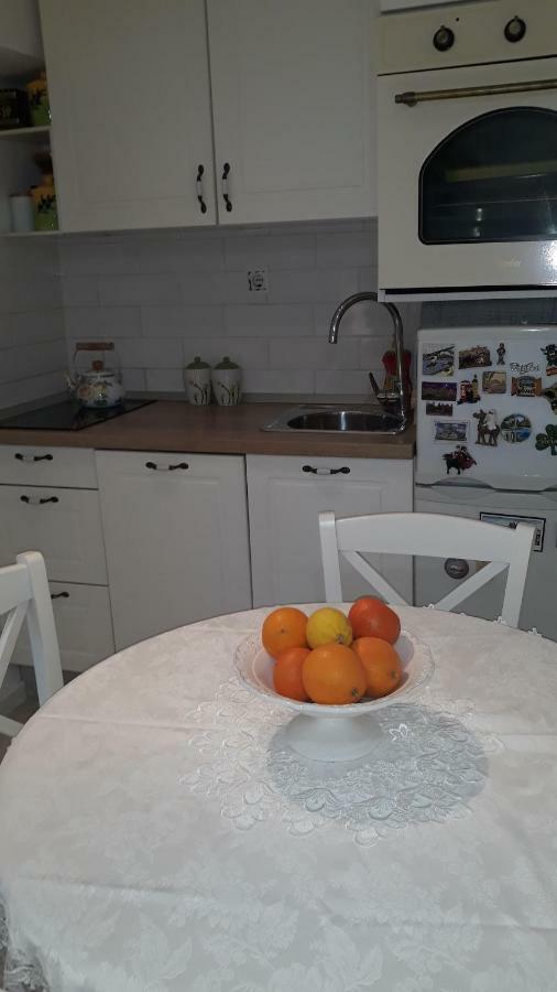 Studio Apartment Angie Split Buitenkant foto